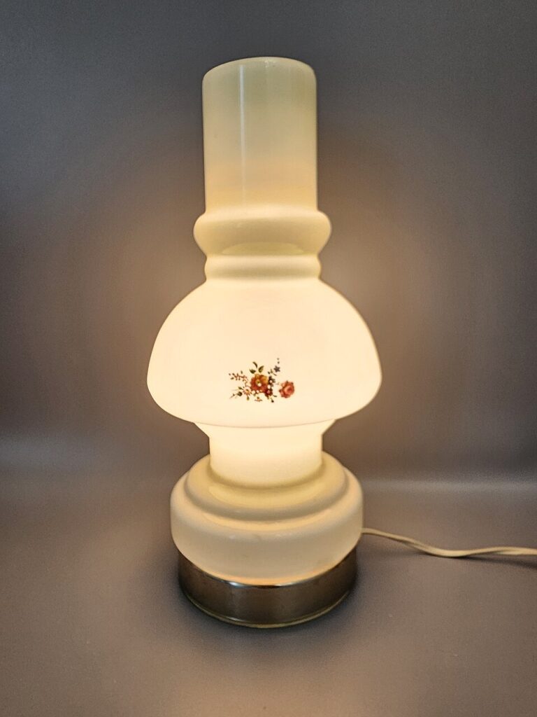 Havbris Opal Bordlampe Creme
